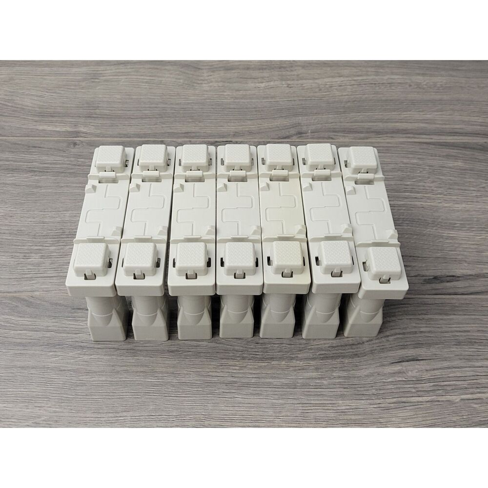 VTG 2004 Fisher Price GeoTrax Set of 7 Track Risers Support Columns Discontinued